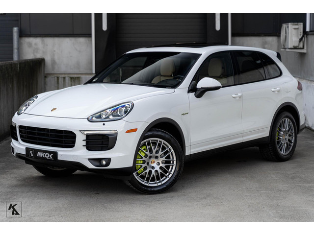 porsche-cayenne-3.0-s-e-hybrid---2016---sport-chrono