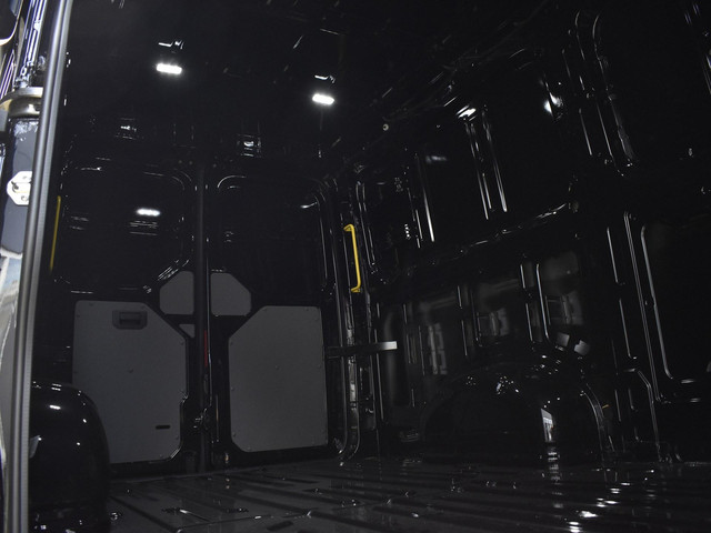 Volkswagen Crafter Bedrijfswagens Exclusive 2.0TDi 177pk Hero Edition L3H2 273918