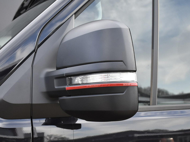 Volkswagen Crafter Bedrijfswagens Exclusive 2.0TDi 177pk Hero Edition L3H2 273918