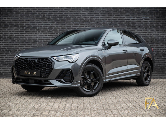 audi-q3-sportback-45-tfsi-e-s-line-matrixled-fullblack-adaptivecruise-
