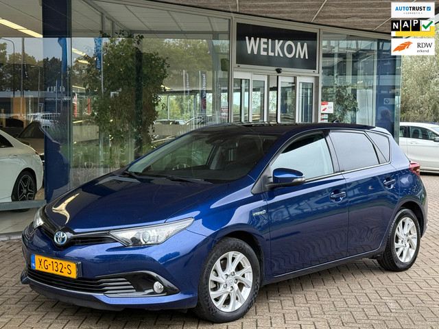 toyota-auris-1.8-hybrid-energy-plus-navi-camera-dealer-onderhouden
