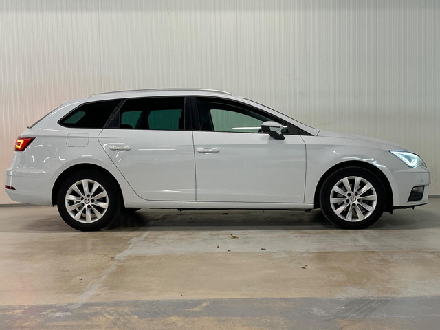 Seat Leon ST 1.6 TDI Style Business Intense | VIRTUAL | LED | TREKHAAK | LEDER