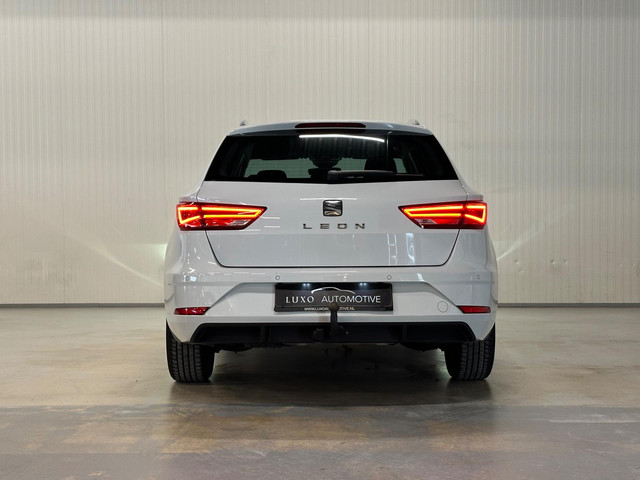 Seat Leon ST 1.6 TDI Style Business Intense | VIRTUAL | LED | TREKHAAK | LEDER
