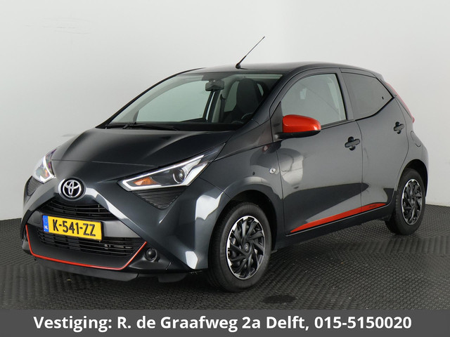 toyota-aygo-1.0-vvt-i-x-fun-sport---coral-red-pack---1e-eigenaar---dealer-onderhouden---airco---privacy-glass---elektrische-ramen--