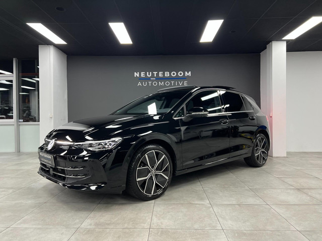 volkswagen-golf-1.5-etsi-50-edition---pano---head-up--360cam