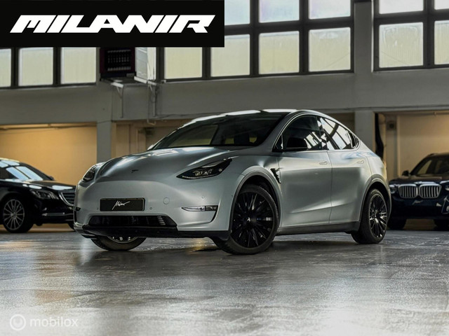 tesla-model-y-long-range-awd-75-kwh--enhanced-autopilot--btw