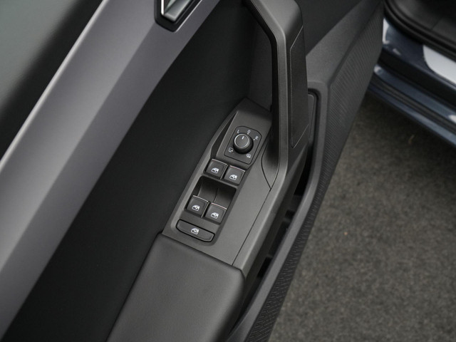 Seat Leon Sportstourer 1.4 TSI 204 pk DSG eHybrid PHEV FR Business Intense | Panoramadak | Stuur- stoelverwarming | Navigatie