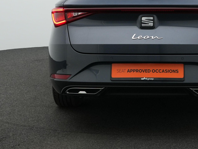 Seat Leon Sportstourer 1.4 TSI 204 pk DSG eHybrid PHEV FR Business Intense | Panoramadak | Stuur- stoelverwarming | Navigatie