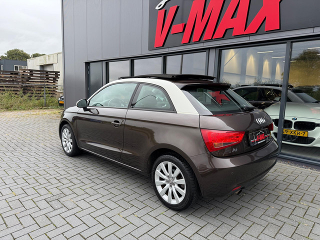 Audi A1 1.2 TFSI Attraction 48 DKM Panorama Navi Stoelvw PDC