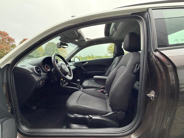 Audi A1 1.2 TFSI Attraction 48 DKM Panorama Navi Stoelvw PDC