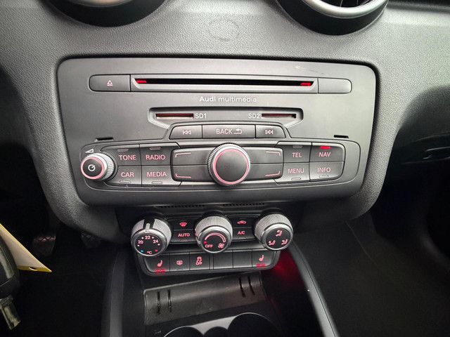 Audi A1 1.2 TFSI Attraction 48 DKM Panorama Navi Stoelvw PDC
