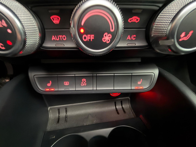 Audi A1 1.2 TFSI Attraction 48 DKM Panorama Navi Stoelvw PDC