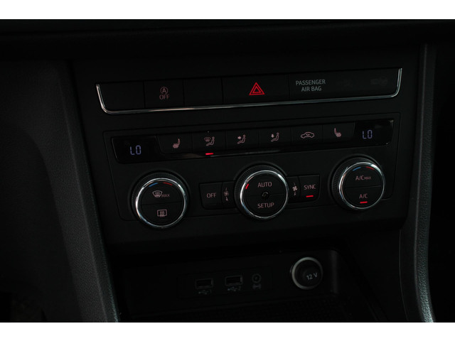 Seat Ateca 1.5 TSI DSG Style Navigatie Apple Carplay Android Auto Cruise Control Stoelverwarming Elektrische Achterklep Beats Audio