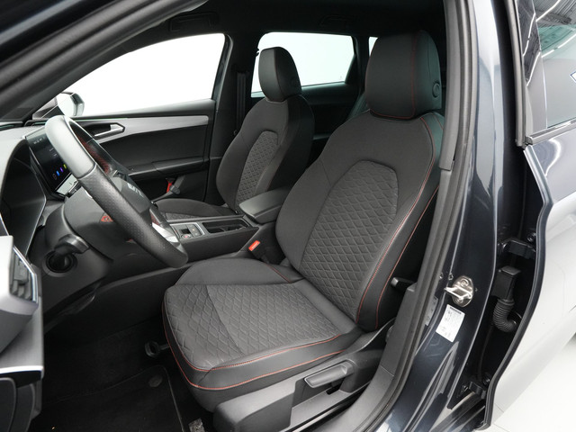 Seat Leon Sportstourer 1.5 TSI FR Launch Edition Navigatie Sideassist Stoelverwarming Parkassist Carplay 245