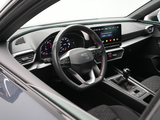 Seat Leon Sportstourer 1.5 TSI FR Launch Edition Navigatie Sideassist Stoelverwarming Parkassist Carplay 245
