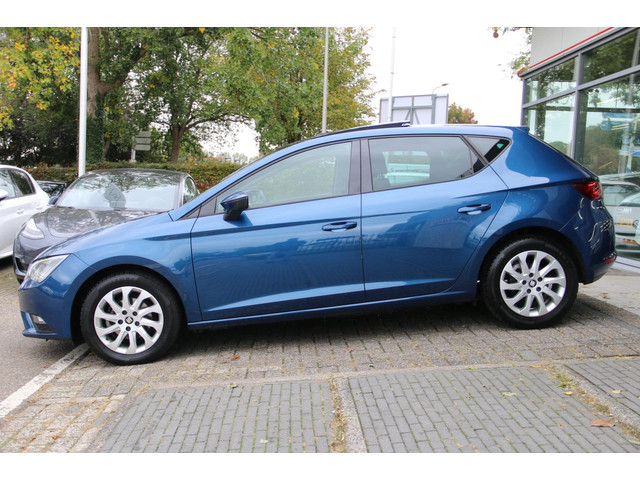 Seat Leon 1.2 TSI Style Business PANO-DAK DEALER OND. NL-AUTO NAP!