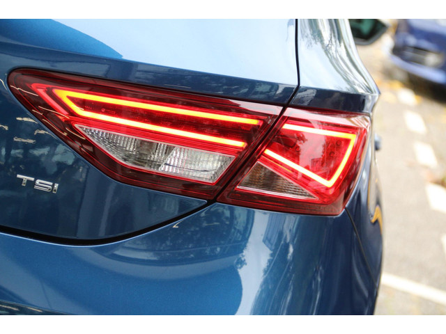 Seat Leon 1.2 TSI Style Business PANO-DAK DEALER OND. NL-AUTO NAP!