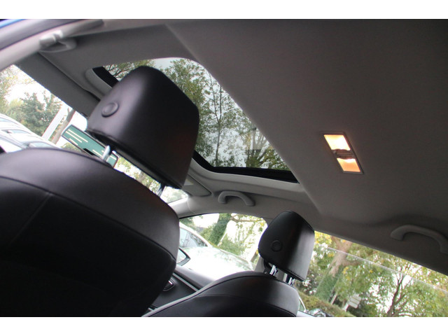 Seat Leon 1.2 TSI Style Business PANO-DAK DEALER OND. NL-AUTO NAP!