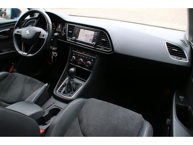 Seat Leon 1.2 TSI Style Business PANO-DAK DEALER OND. NL-AUTO NAP!
