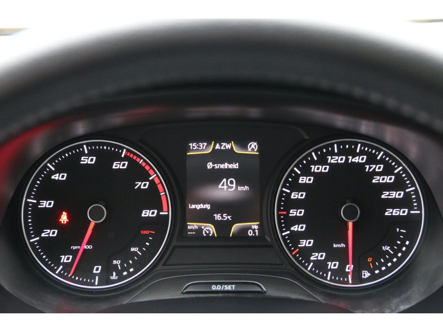 Seat Leon 1.2 TSI Style Business PANO-DAK DEALER OND. NL-AUTO NAP!