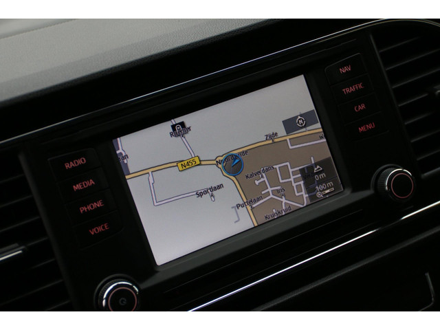 Seat Leon 1.2 TSI Style Business PANO-DAK DEALER OND. NL-AUTO NAP!