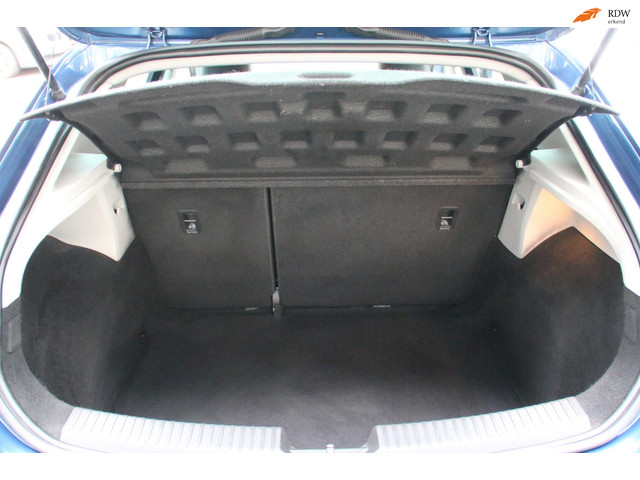 Seat Leon 1.2 TSI Style Business PANO-DAK DEALER OND. NL-AUTO NAP!