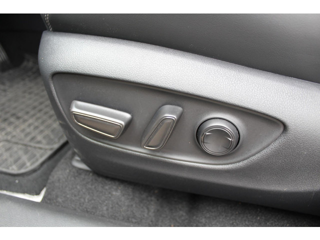 Toyota RAV4 2.5 Hybrid STYLE LED STUUR VOORRUIT&STOELVERW. PRIVACY GLASS EL-STOEL KEYLESS APPLE ANDROID SENSOREN V+A