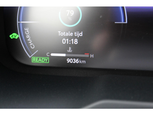Toyota RAV4 2.5 Hybrid STYLE LED STUUR VOORRUIT&STOELVERW. PRIVACY GLASS EL-STOEL KEYLESS APPLE ANDROID SENSOREN V+A