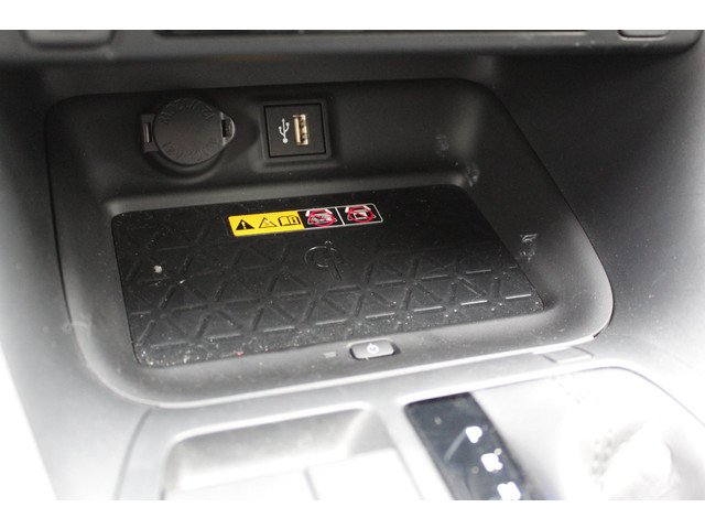 Toyota RAV4 2.5 Hybrid STYLE LED STUUR VOORRUIT&STOELVERW. PRIVACY GLASS EL-STOEL KEYLESS APPLE ANDROID SENSOREN V+A