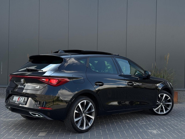 Seat Leon 1.4 TSI eHy. PHEV FR 204pk PANO CLIMATE SFEERVERL CAMERA PDC