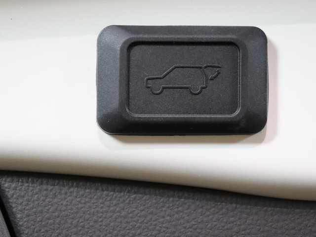 Toyota RAV4 2.5 Plug-in Hybrid AWD Style, Schuifdak, JBL audio ,Apple carplay, Android auto.