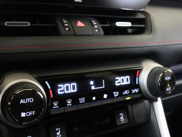 Toyota RAV4 2.5 Plug-in Hybrid AWD Style, Schuifdak, JBL audio ,Apple carplay, Android auto.