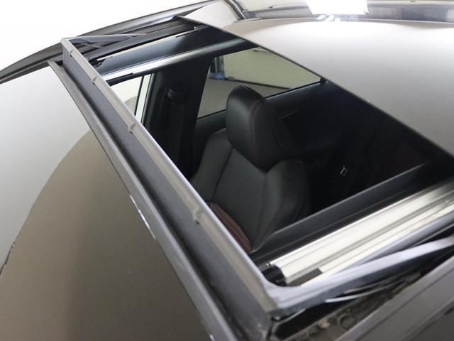 Toyota RAV4 2.5 Plug-in Hybrid AWD Style, Schuifdak, JBL audio ,Apple carplay, Android auto.