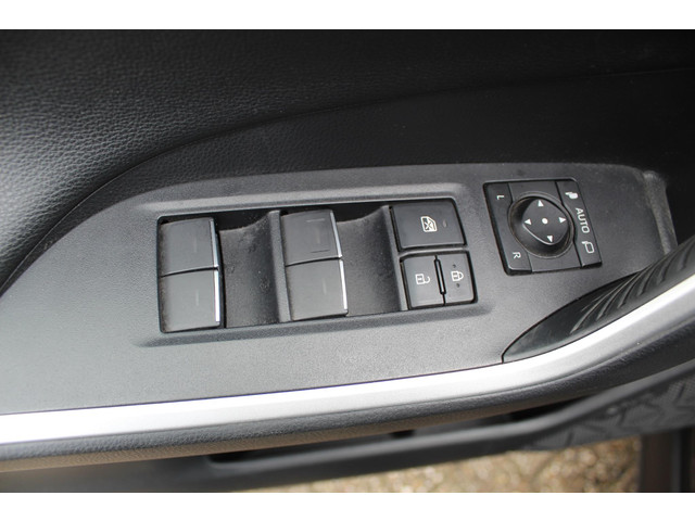 Toyota RAV4 2.5 Hybrid STYLE BI-TONE LAK EL-A.KLEP LED KEYLESS STUUR VOORRUIT&STOELVERW. EL-STOEL DRAADLOOS TEL.LADER APPLE ANDROID PRIVACY
