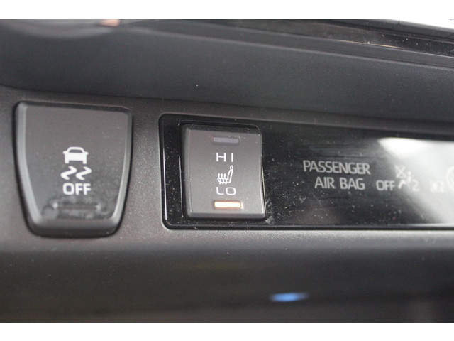 Toyota RAV4 2.5 Hybrid STYLE BI-TONE LAK EL-A.KLEP LED KEYLESS STUUR VOORRUIT&STOELVERW. EL-STOEL DRAADLOOS TEL.LADER APPLE ANDROID PRIVACY