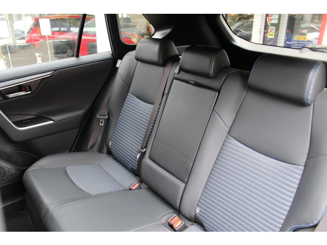 Toyota RAV4 2.5 Hybrid STYLE BI-TONE LAK EL-A.KLEP LED KEYLESS STUUR VOORRUIT&STOELVERW. EL-STOEL DRAADLOOS TEL.LADER APPLE ANDROID PRIVACY