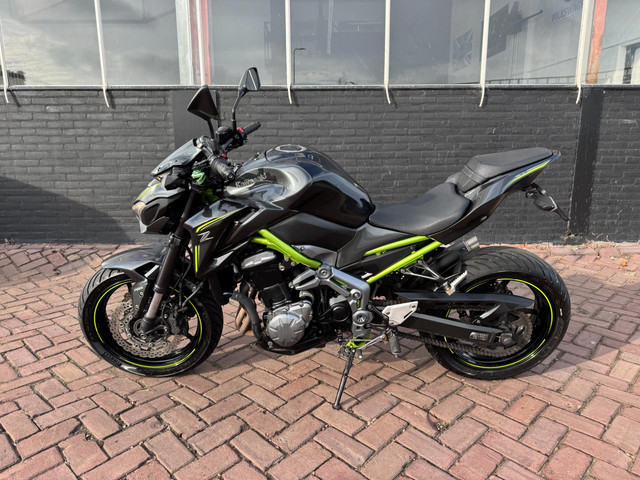 kawasaki-z900-naked-abs