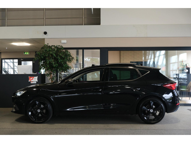 Seat Leon 1.5 eTSI FR 150pk DSG Pano Navi ACC PDC