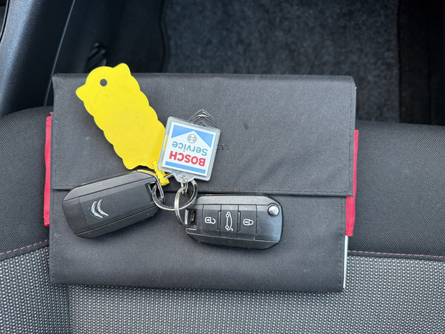 Citroen C4 Cactus 1.2 PureTech | 110 PK | Business | Navigatiesysteem |