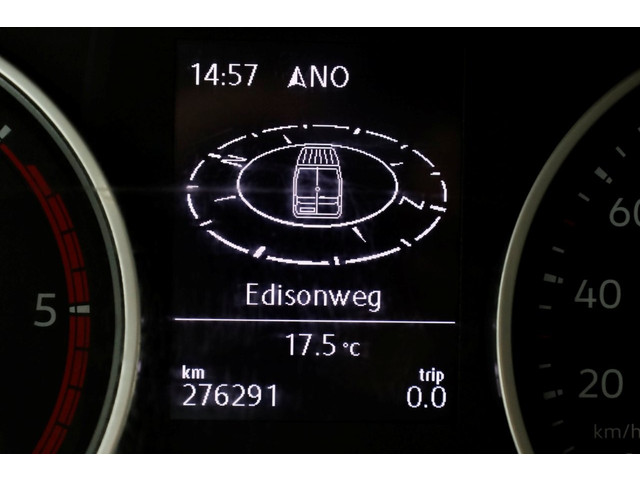 Volkswagen Crafter 50 2.0 TDI 177pk L4H4 (L3H3) Airco Navi Camera Trekhaak 3500kg 04-2021