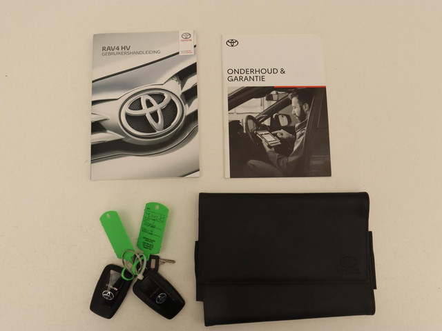 Toyota RAV4 2.5 Hybrid Active | 1e eigenaar | Trekhaak | Adaptive cruise | Camera | Carplay | Full LED | Digital Cockpit | Climate control |