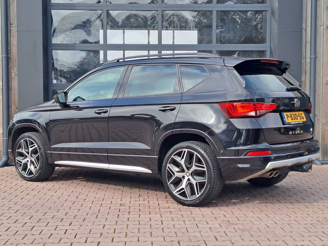 Seat Ateca 2.0 EcoTSI FR 4DRIVE | Automaat | LED | Trekhaak | Stoelverwarming | Park Assist | Elek. klep | All-season |
