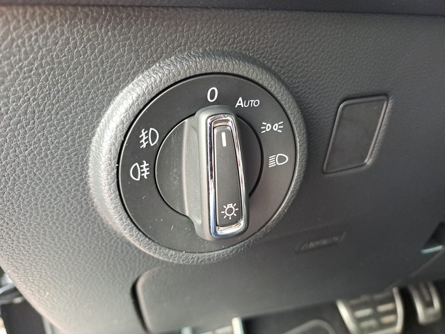 Seat Ateca 2.0 EcoTSI FR 4DRIVE | Automaat | LED | Trekhaak | Stoelverwarming | Park Assist | Elek. klep | All-season |