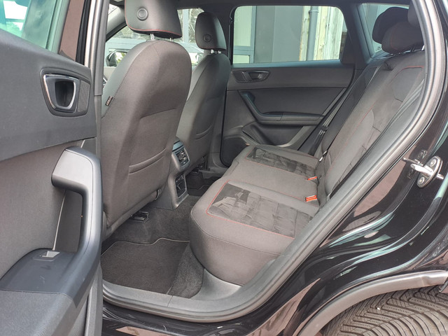 Seat Ateca 2.0 EcoTSI FR 4DRIVE | Automaat | LED | Trekhaak | Stoelverwarming | Park Assist | Elek. klep | All-season |