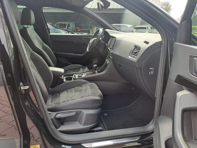 Seat Ateca 2.0 EcoTSI FR 4DRIVE | Automaat | LED | Trekhaak | Stoelverwarming | Park Assist | Elek. klep | All-season |
