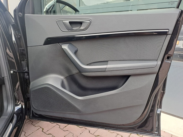 Seat Ateca 2.0 EcoTSI FR 4DRIVE | Automaat | LED | Trekhaak | Stoelverwarming | Park Assist | Elek. klep | All-season |