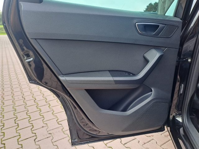 Seat Ateca 2.0 EcoTSI FR 4DRIVE | Automaat | LED | Trekhaak | Stoelverwarming | Park Assist | Elek. klep | All-season |