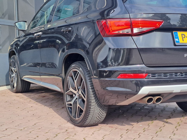 Seat Ateca 2.0 EcoTSI FR 4DRIVE | Automaat | LED | Trekhaak | Stoelverwarming | Park Assist | Elek. klep | All-season |