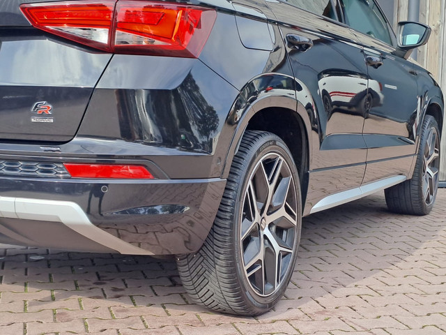 Seat Ateca 2.0 EcoTSI FR 4DRIVE | Automaat | LED | Trekhaak | Stoelverwarming | Park Assist | Elek. klep | All-season |