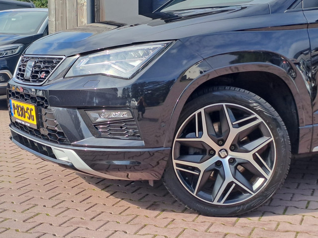 Seat Ateca 2.0 EcoTSI FR 4DRIVE | Automaat | LED | Trekhaak | Stoelverwarming | Park Assist | Elek. klep | All-season |